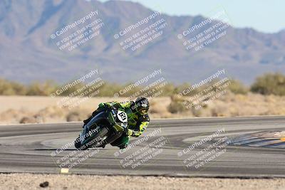 media/Dec-06-2025-CVMA (Sat) [[4a896cc04c]]/Race 8- Formula 40 MW and LW/